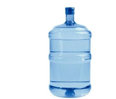 自來(lái)水和桶裝水，誰(shuí)才是健康之選？科學(xué)解析讓你不再困惑